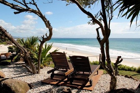 Bluewater On The Beach - Whitsundays Tourism 1