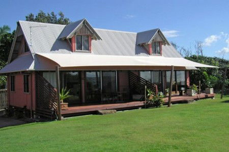 Bluewater On The Beach - Whitsundays Tourism 2