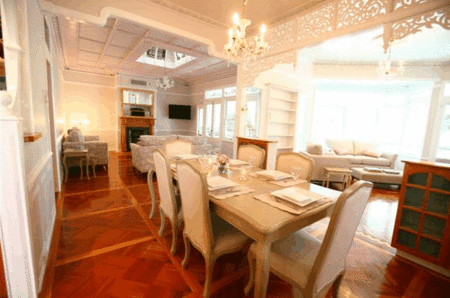 Byron Blisshouse - Carlyle House - Whitsundays Tourism 1
