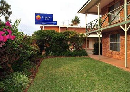 Comfort Inn Midas - YWait Travel 5