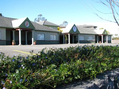 Manning Motel - thumb 4