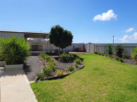 Agape Holiday Home - Wagga Wagga Accommodation 1