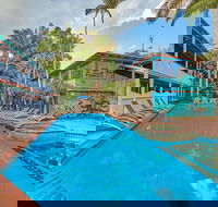 Arts Factory Lodge - Whitsundays Tourism