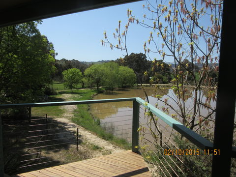 Athlone Country Cottages - Sunshine Coast Guide 2