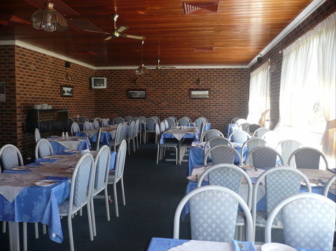 Big Trout Motor Inn - Sunshine Coast Guide 1