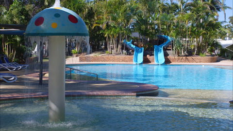 Blue Dolphin Holiday Resort - Accommodation Airlie Beach 1