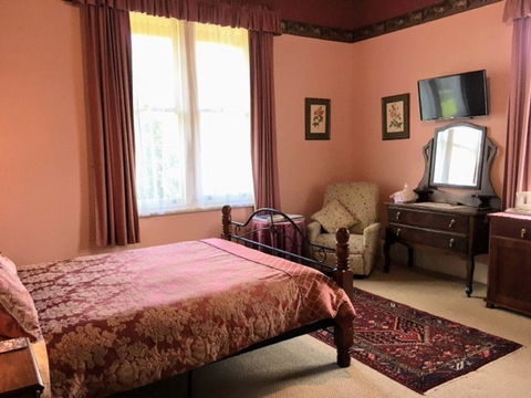 Cambridge House B&B - WA Accommodation 1