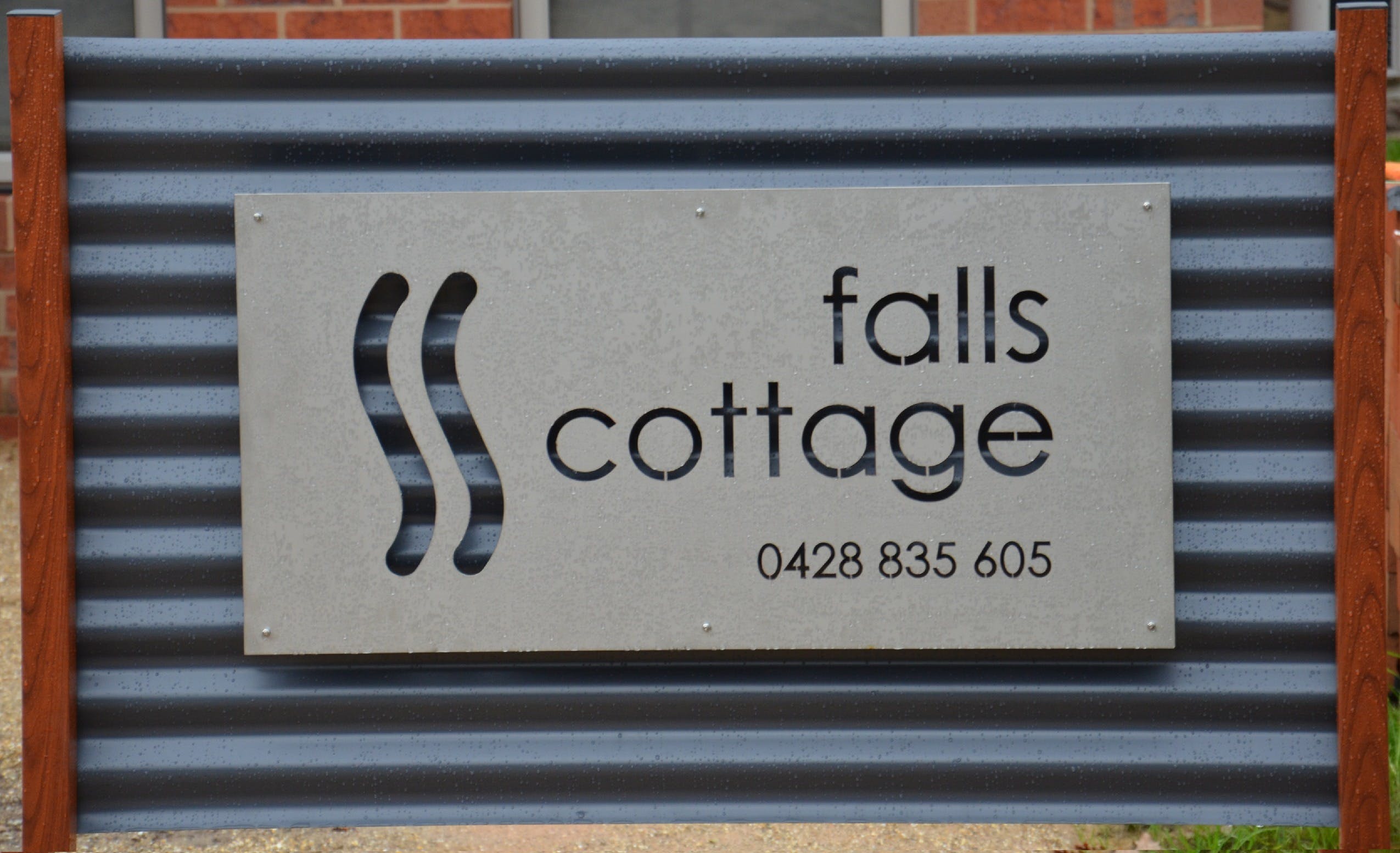 Falls Cottage Whitfield - thumb 0