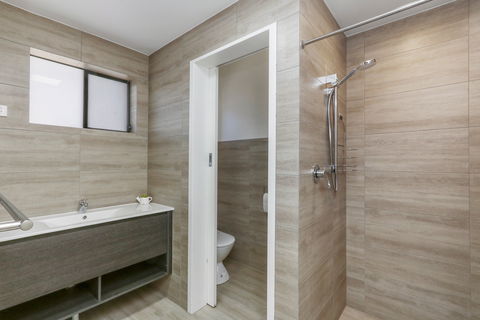 Gossan Street Units - Whitsundays Tourism 2