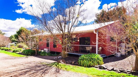 Hillview Farmstay - Accommodation Yamba 0