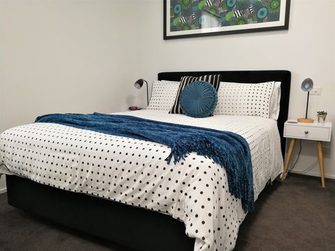 Hobart Cityscape Apartment 4 Studio - Accommodation Directory 1