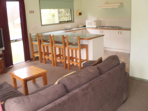 Khancoban Rose Holiday Units - Yamba Accommodation 2