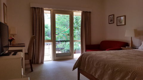 Leloma Bed And Breakfast - YWait Travel 1