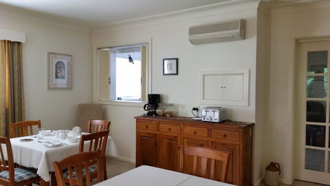Leloma Bed And Breakfast - YWait Travel 2