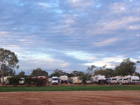 Lightning Ridge Holiday Park - Accommodation Sunshine Coast 2