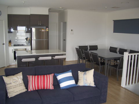 Moonlight Escape - Wagga Wagga Accommodation 2
