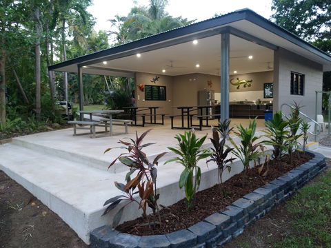Oasis Tourist Park - Accommodation Perth 1