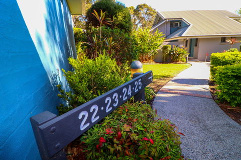 Oystercatcher Executive Villa 23 - Accommodation Airlie Beach 1