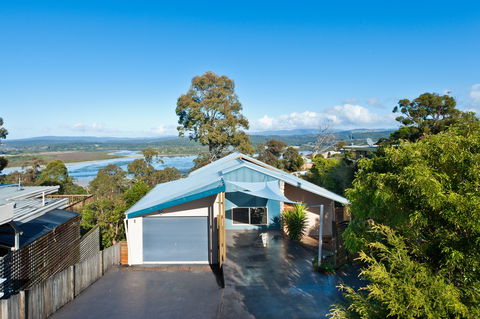 Pure Indulgence: Merimbula - Accommodation Yamba 0
