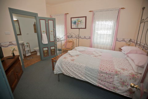 Saints And Sinners B&B - WA Accommodation 2