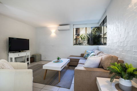 Saks On Hastings - Bundaberg Accommodation 1