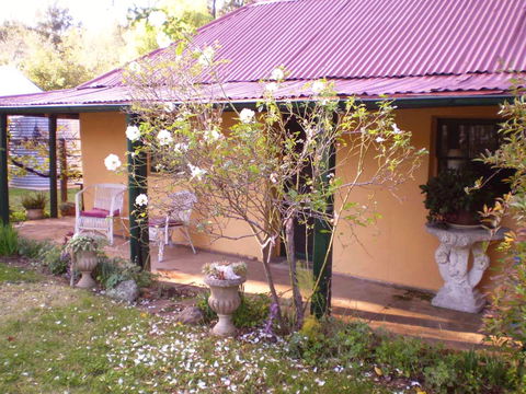 Sofala Cottage - Townsville Tourism 1
