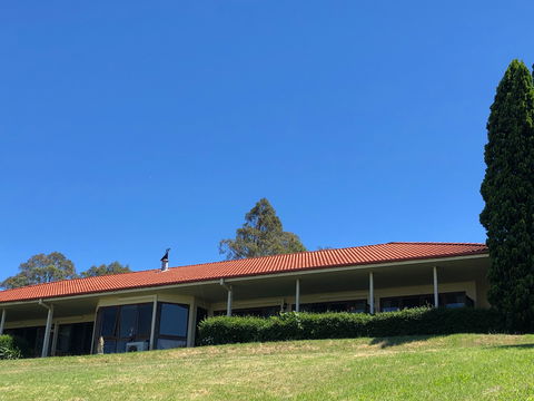 Sovereign Hill Country Lodge - Accommodation Perth 0