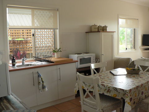 The Friendly Chat Bed And Breakfast And Self-contained Accommodation - Wagga Wagga Accommodation 0