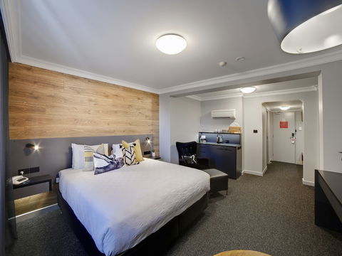 Townhouse Hotel Wagga And Apartments By Townhouse - Townsville Tourism 1