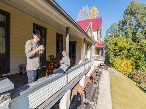 Yarrangobilly Caves House: East And West Wings - Holiday Sydney 1