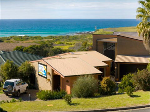 Beachfront Apartments Narooma - Townsville Tourism 0