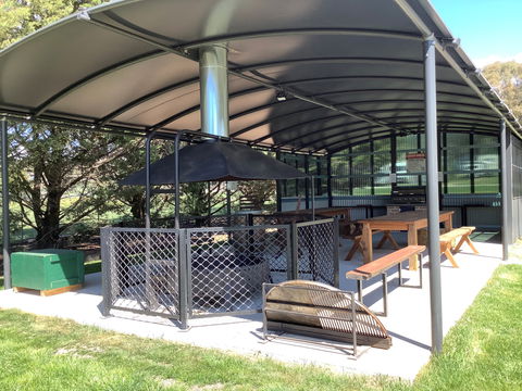 Blayney And Villages Tourist Park - Accommodation Find 0