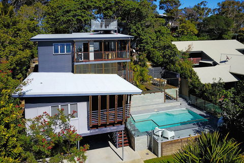 Bombora Beach House - Carnarvon Accommodation 0