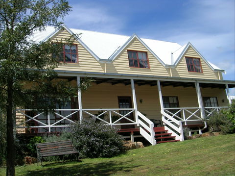 Celestine House - Accommodation Whitsundays 0