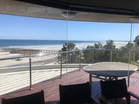 Cliff House Beachfront Villas - Accommodation in Bendigo 1