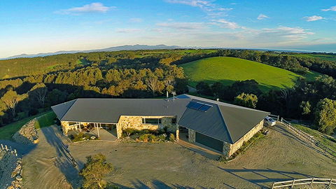 Eagle Rock Retreat - Carnarvon Accommodation 0