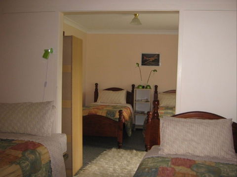 Narromine Aerodrome Tourist Park And Motel - Accommodation Nelson Bay 1