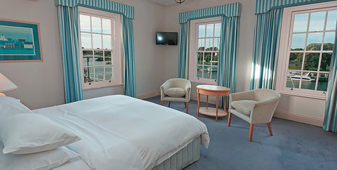 Oscars Waterfront Boutique Hotel - Carnarvon Accommodation 1