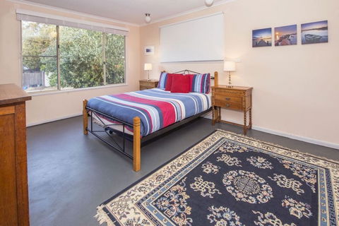 Swell Shack - Accommodation Nelson Bay 2