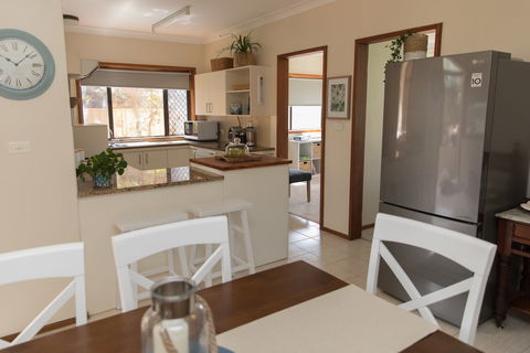 Taranaki Beach Unit - Holiday Melbourne 0