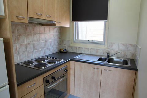 Tumut Apartments - Sunshine Coast Guide 2