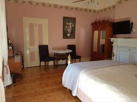 Angas Plains Wines Suites - Accommodation Airlie Beach 0