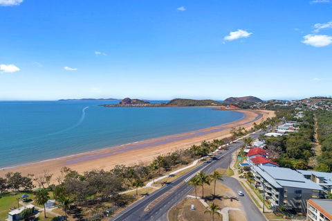 Beaches On Lammermoor Apartments - Accommodation Daintree 2