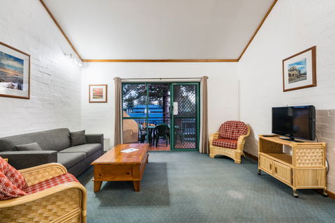 Cottesloe Beach Chalets - Accommodation Sunshine Coast 1