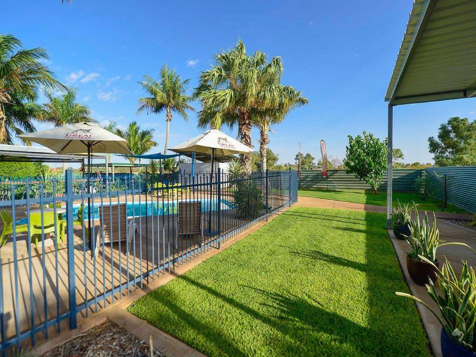 Devils Marbles Hotel - thumb 1