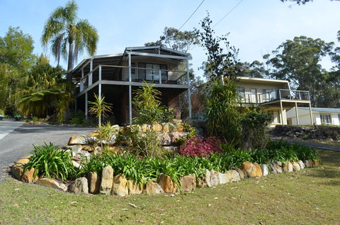 Echostayz Blenheim Beach House - Accommodation Noosa 0