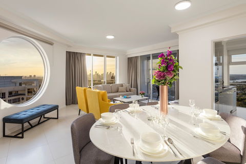 Meriton Suites Bondi Junction - Accommodation Australia 0