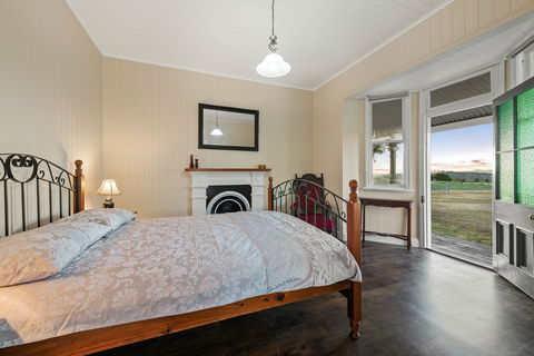 Mountview Homestead (near Toowoomba) - Byron Bay Accommodation 1