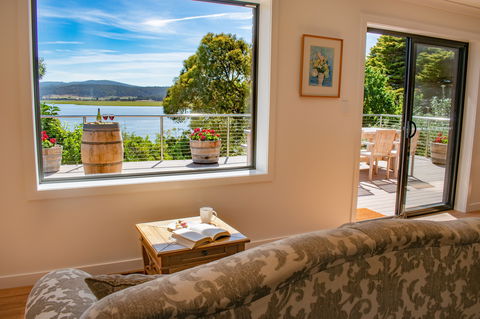 Tamar House - Accommodation QLD 0