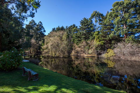Valley View Nature Retreat - Whitsundays Tourism 0